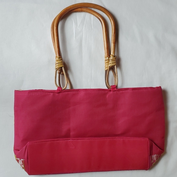 Purse with embroidered elephants - Picture 2 of 9